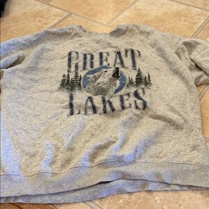 Forever 21 Gray Graphic Crewneck Sweater